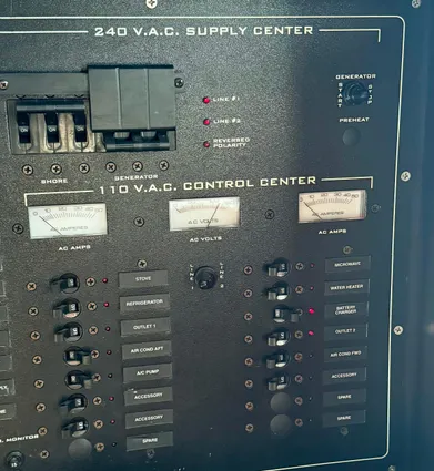 Luhrs 36 Convertible image