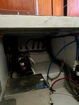 Luhrs 36 Convertible image