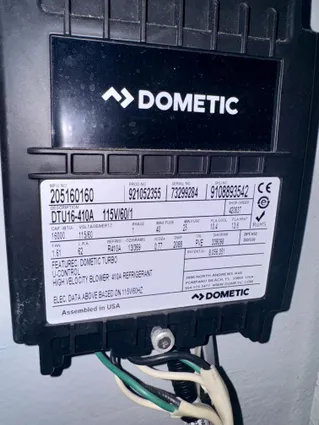 Luhrs 36 Convertible image