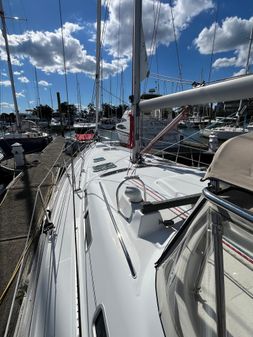 Beneteau 423 image