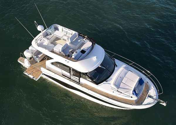 Beneteau ANTARES-12-FLY image