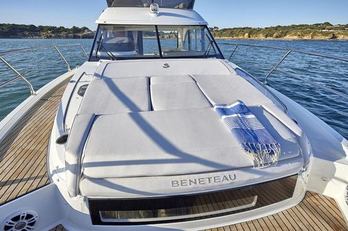 Beneteau ANTARES-12-FLY image