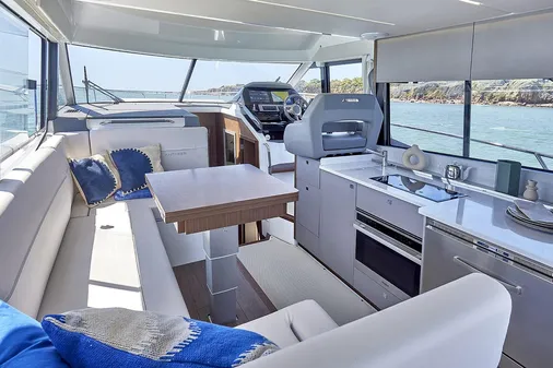 Beneteau ANTARES-12-FLY image