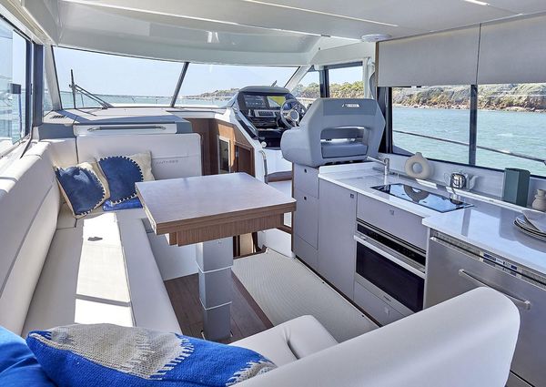 Beneteau ANTARES-12-FLY image