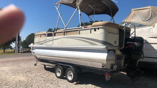 Bennington 2075 RL 