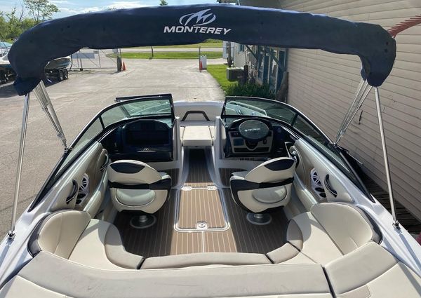 Monterey 224FS-LUXURY-FAMILY-BOWRIDER image