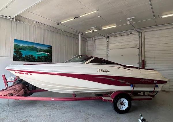 Rinker CAPTIVA-212 image