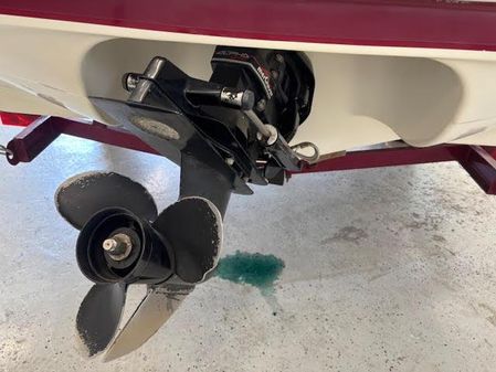 Rinker CAPTIVA-212 image