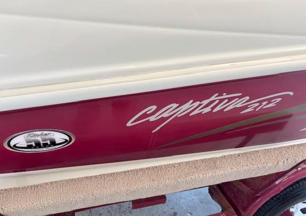 Rinker CAPTIVA-212 image
