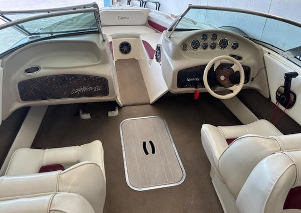 Rinker CAPTIVA-212 image