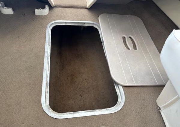 Rinker CAPTIVA-212 image