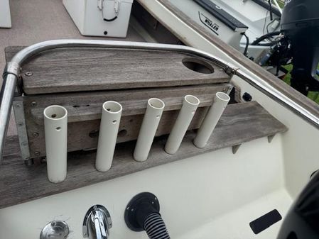 Boston-whaler 21-OUTRAGE image