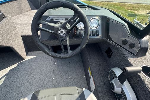 Lund 1650-REBEL-XL-SPORT image