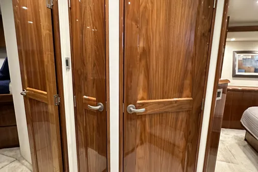 Viking 55 Convertible image