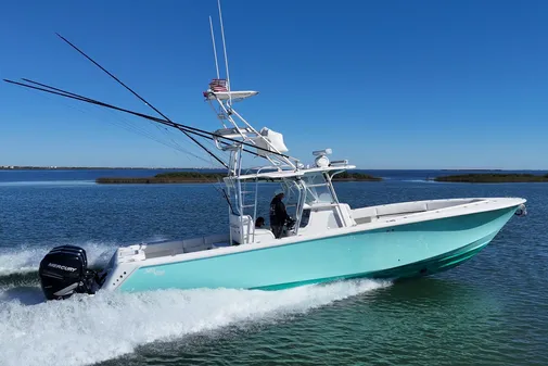 SeaVee 39B Center Console image