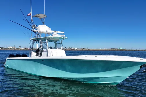 SeaVee 39B Center Console image