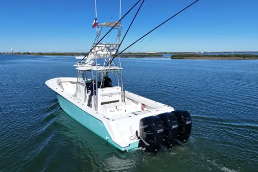 SeaVee 39B Center Console image
