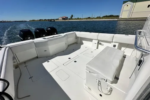 SeaVee 39B Center Console image