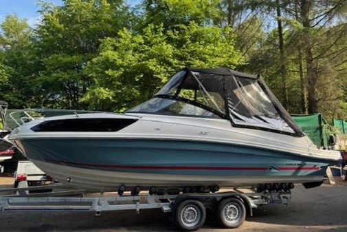 Bayliner VR6-CUDDY image