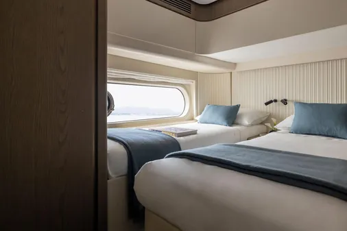 Azimut MAGELLANO-60 image