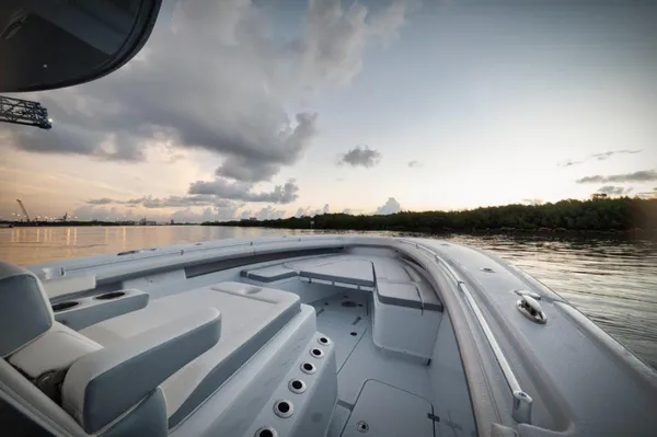 Yellowfin 42-OFFSHORE image