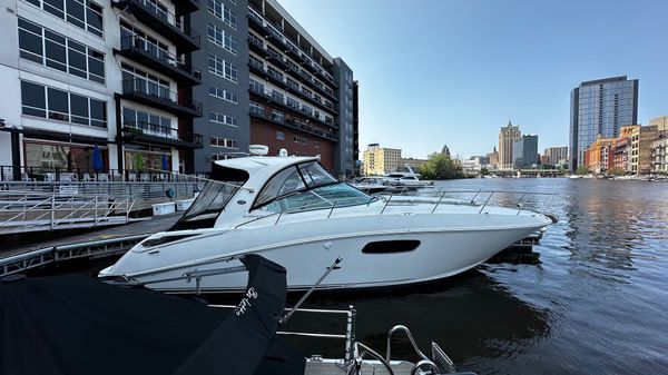 Sea Ray 370 Sundancer