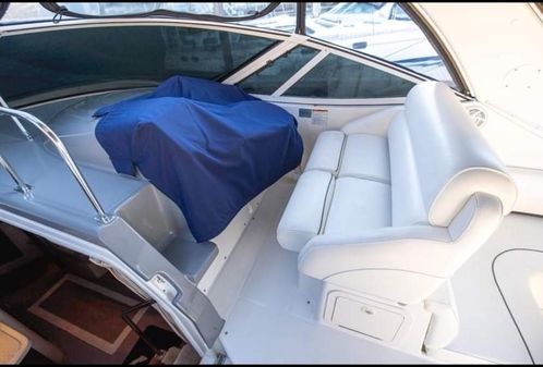 Cruisers Yachts 340 Express image