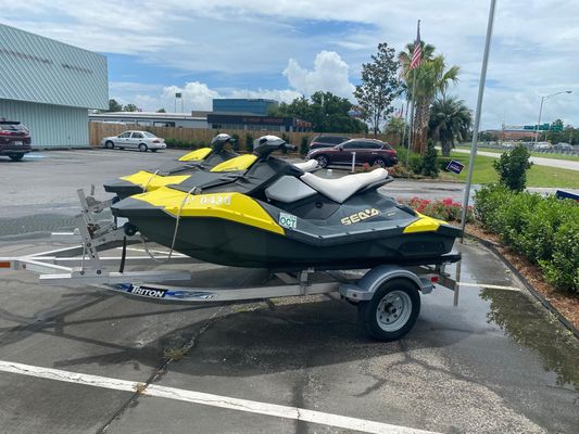 Sea-Doo Spark 2up - main image