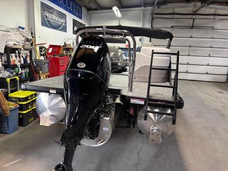 Godfrey SWEETWATER-2286QS-QUAD-SEATING-FULL-TRITOON image