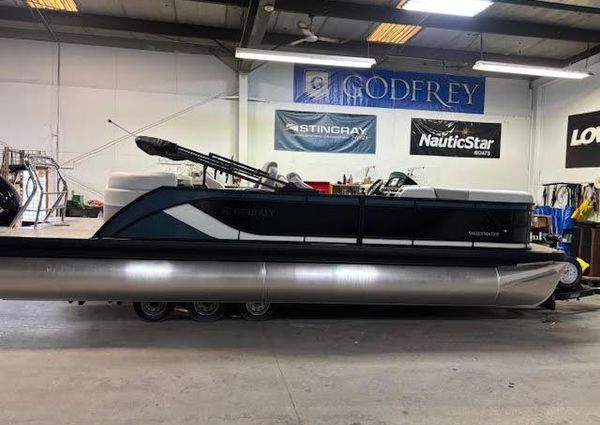 Godfrey SWEETWATER-2286QS-QUAD-SEATING-FULL-TRITOON image