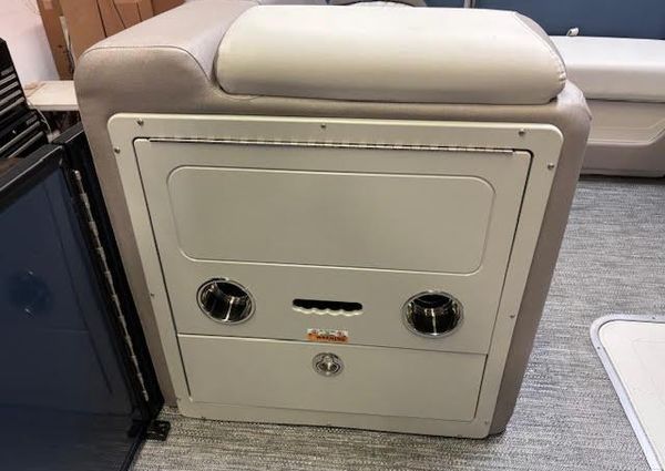 Godfrey SWEETWATER-2286QS-QUAD-SEATING-FULL-TRITOON image