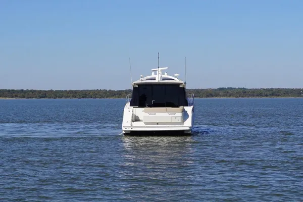 Sea Ray 470 Sundancer image