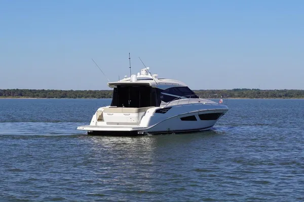 Sea Ray 470 Sundancer image