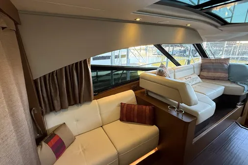 Sea Ray 470 Sundancer image