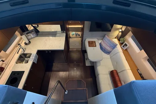 Sea Ray 470 Sundancer image