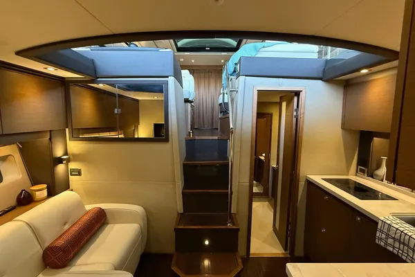 Sea Ray 470 Sundancer image