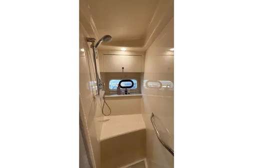 Sea Ray 470 Sundancer image