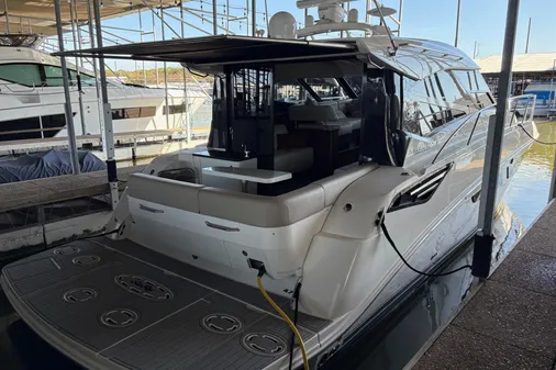 Sea Ray 470 Sundancer image