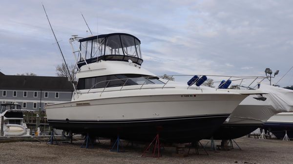 Silverton 37