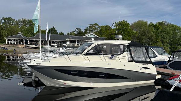 Quicksilver Activ 905 Weekend