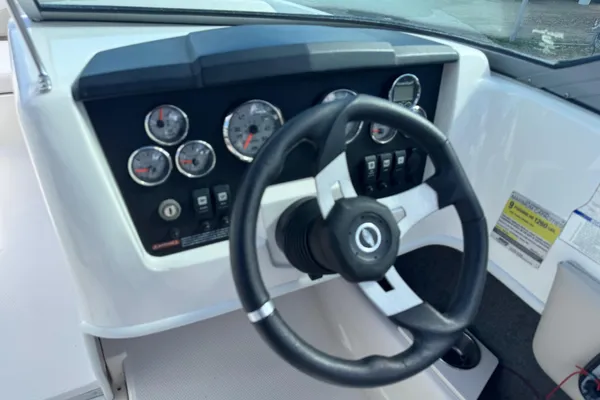 Chaparral 186-SSI image