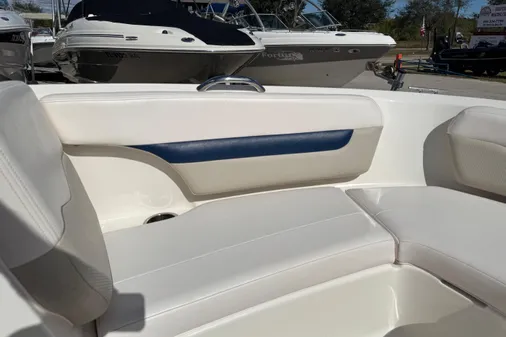 Chaparral 186-SSI image