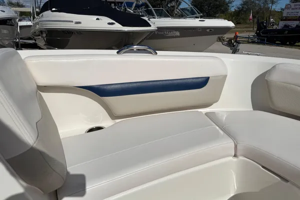 Chaparral 186-SSI image