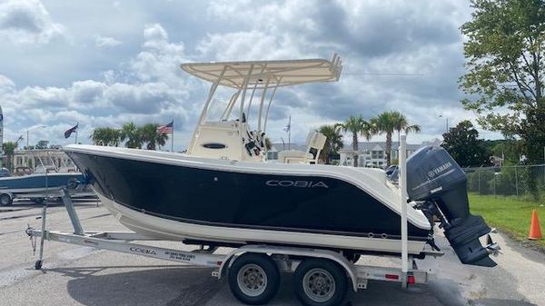 Cobia 201 Center Console