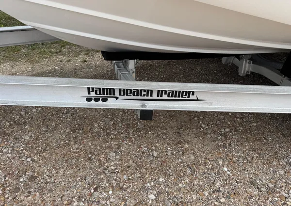 Boston-whaler 190-NANTUCKET image