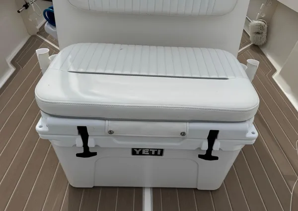 Boston-whaler 190-NANTUCKET image