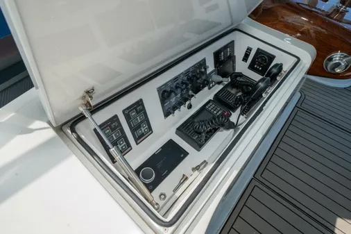 Viking 50 Convertible image