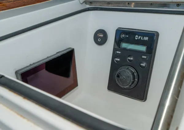 Viking 50 Convertible image