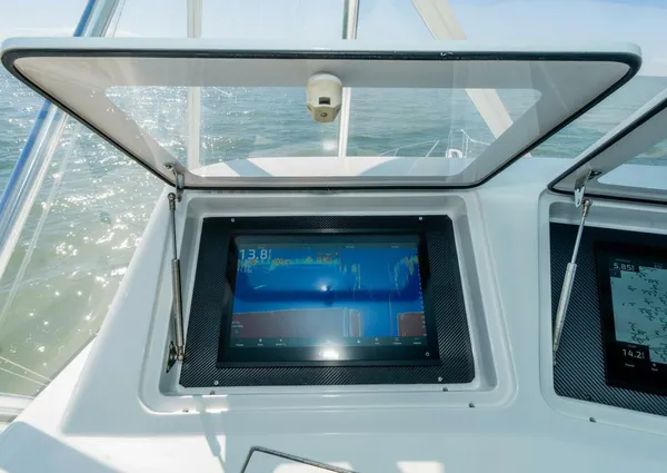 Viking 50 Convertible image