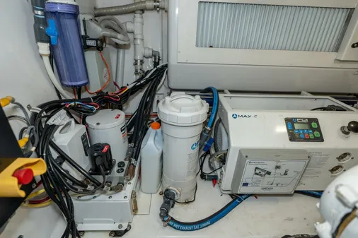 Viking 50 Convertible image